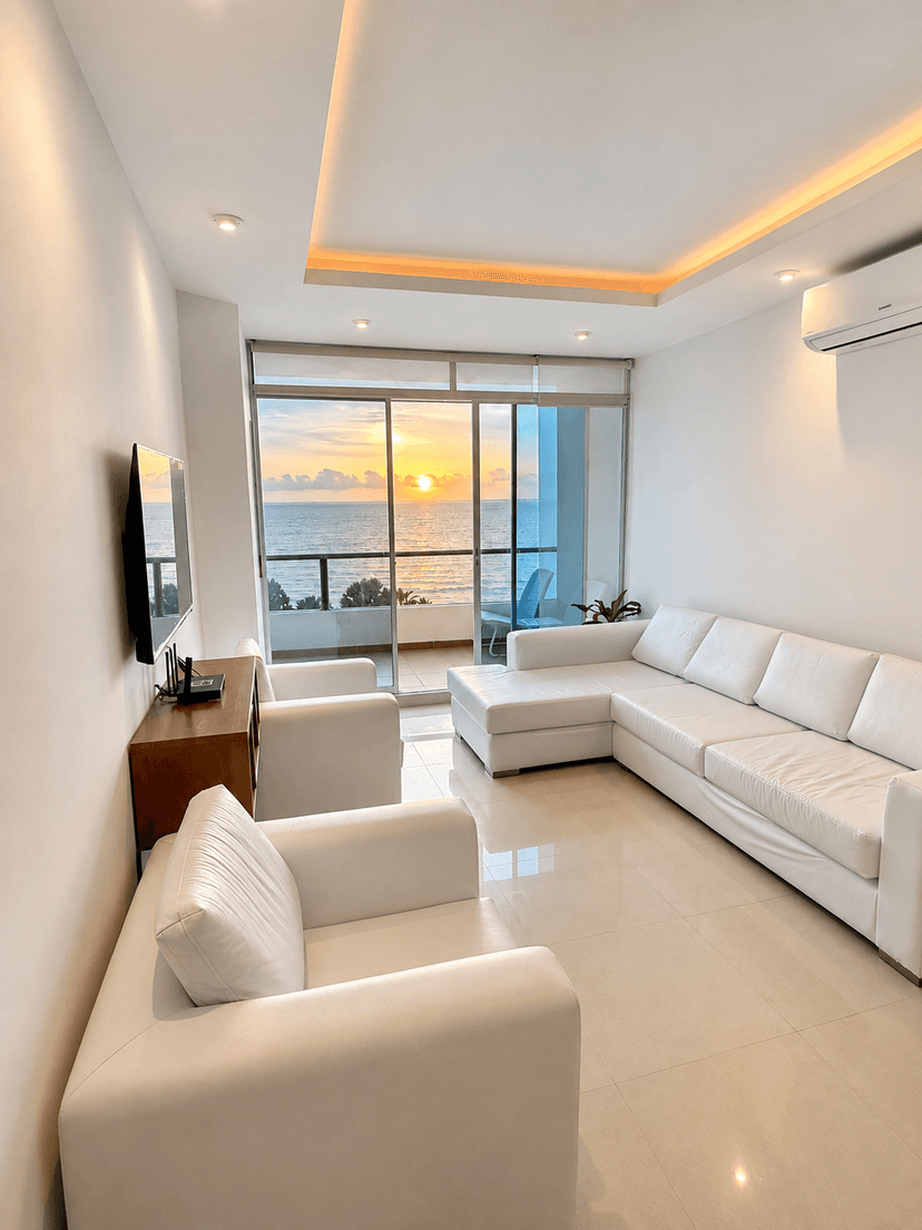 Diamond Beach ☀️ Balcón con Jacuzzi Personal Frente al Mar Piso 6